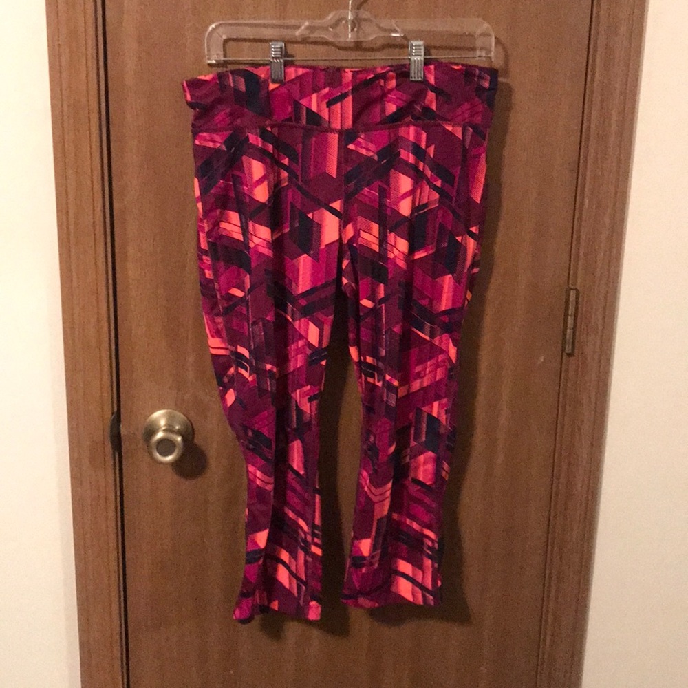 Xersion Workout Crop Leggings